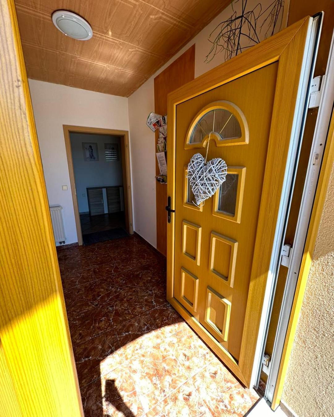 Holiday Home U Lubose Trhove Sviny Екстер'єр фото